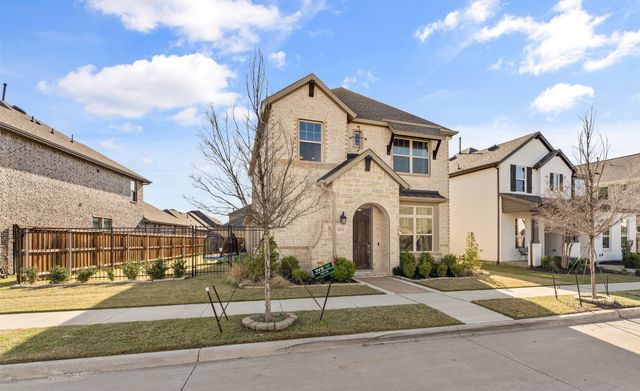 4315 Smokey Quartz Lane, Arlington, TX 76005