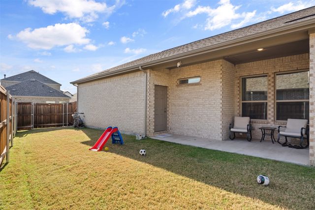 4315 Smokey Quartz Lane, Arlington, TX 76005