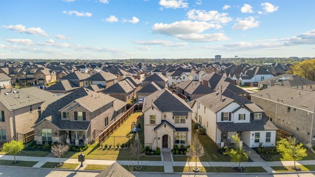 4315 Smokey Quartz Lane, Arlington, TX 76005