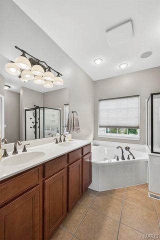 2218 Homefield Grove Drive, O'fallon, MO 63366