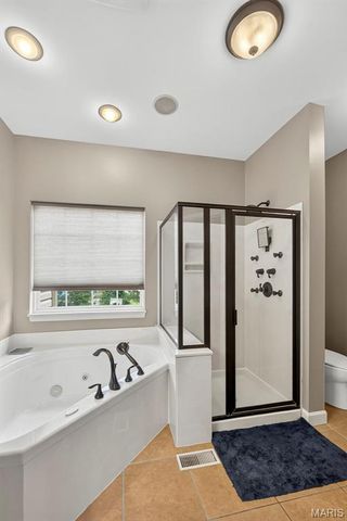 2218 Homefield Grove Drive, O'fallon, MO 63366