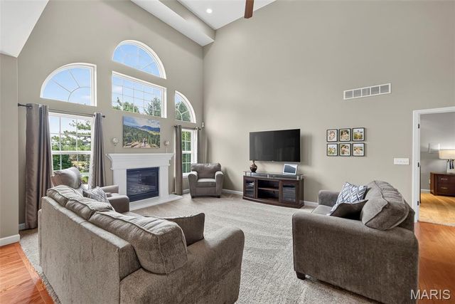 2218 Homefield Grove Drive, O'fallon, MO 63366