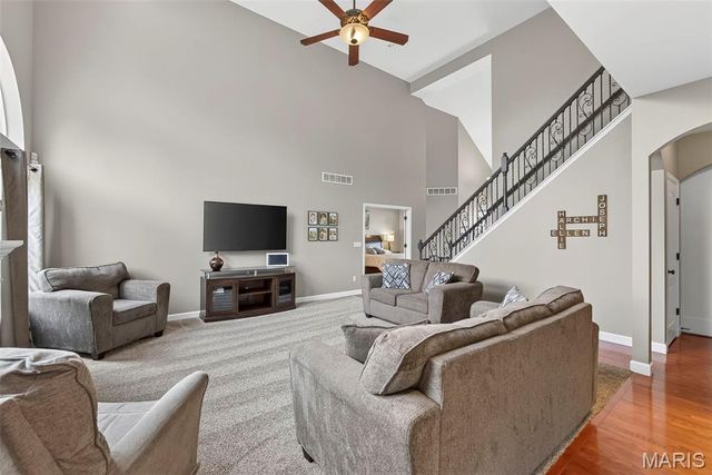 2218 Homefield Grove Drive, O'fallon, MO 63366