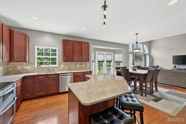2218 Homefield Grove Drive, O'fallon, MO 63366
