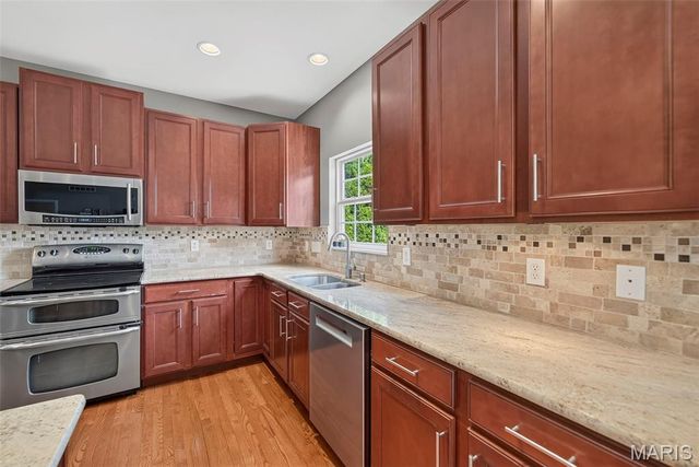 2218 Homefield Grove Drive, O'fallon, MO 63366