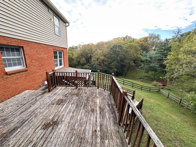 4 Fernwood Court, Alexandria, KY 41001