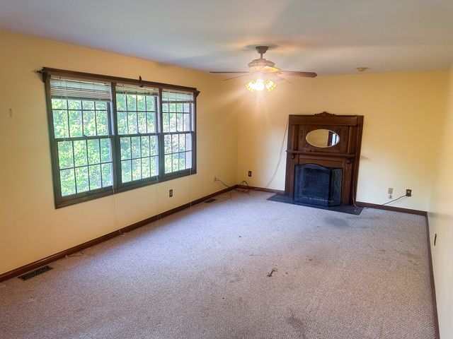 4 Fernwood Court, Alexandria, KY 41001