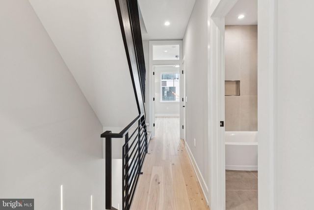 1518 S BAMBREY ST, Philadelphia, PA 19146