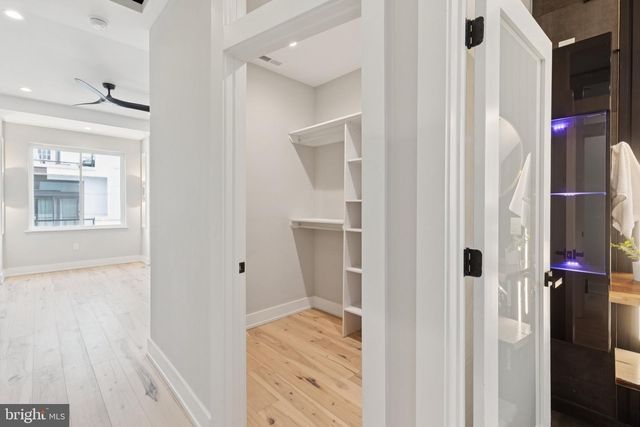 1518 S BAMBREY ST, Philadelphia, PA 19146