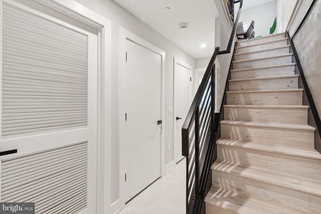 1518 S BAMBREY ST, Philadelphia, PA 19146