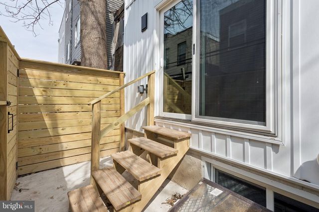 1518 S BAMBREY ST, Philadelphia, PA 19146