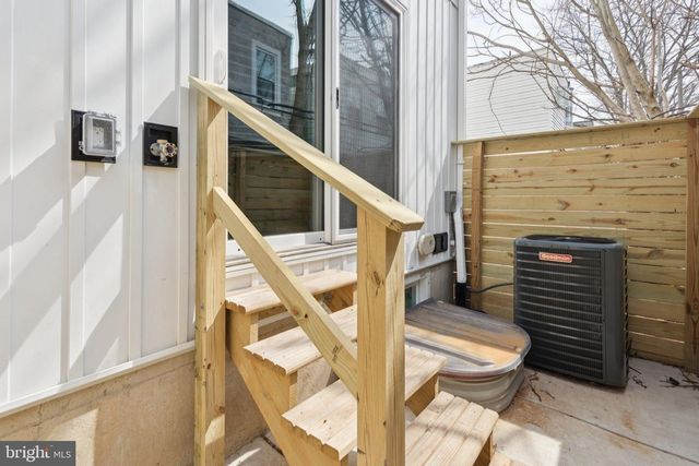 1518 S BAMBREY ST, Philadelphia, PA 19146