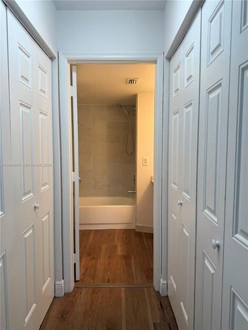 6272 NW 186th St 307, Hialeah, FL 33015