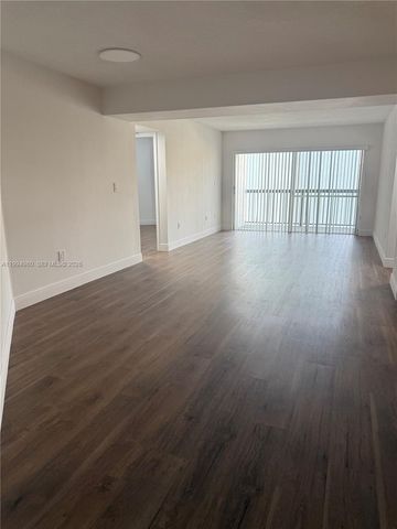 6272 NW 186th St 307, Hialeah, FL 33015