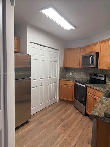 6272 NW 186th St 307, Hialeah, FL 33015