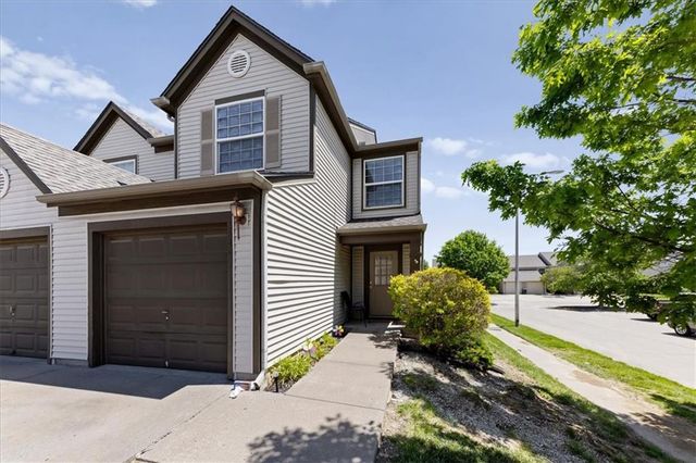 5540 N Fairmount Avenue, Kansas City, MO 64118
