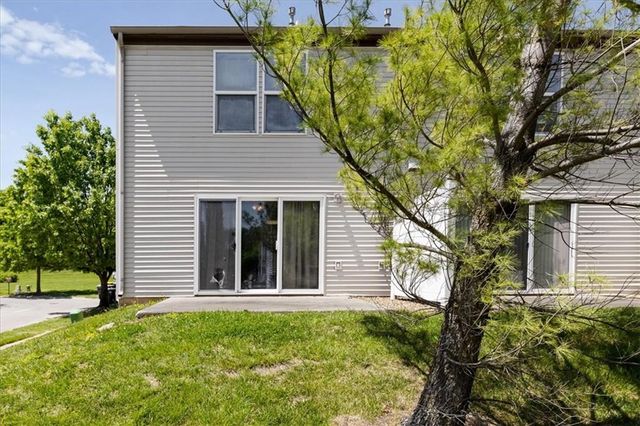 5540 N Fairmount Avenue, Kansas City, MO 64118