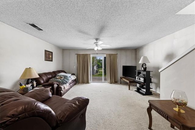 5540 N Fairmount Avenue, Kansas City, MO 64118