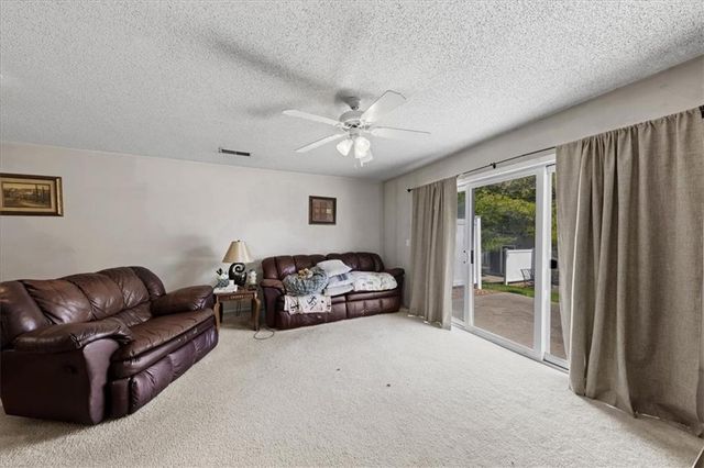 5540 N Fairmount Avenue, Kansas City, MO 64118