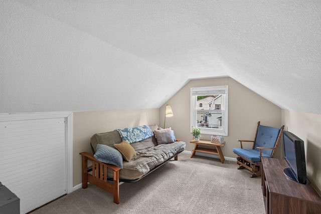 3857 Zane Avenue N, Robbinsdale, MN 55422