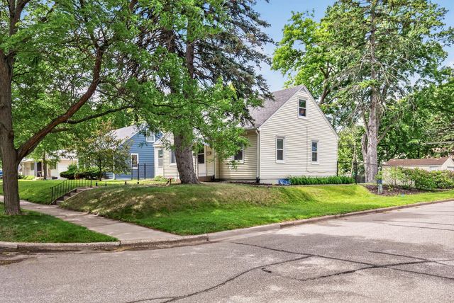3857 Zane Avenue N, Robbinsdale, MN 55422