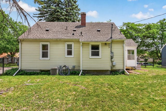 3857 Zane Avenue N, Robbinsdale, MN 55422