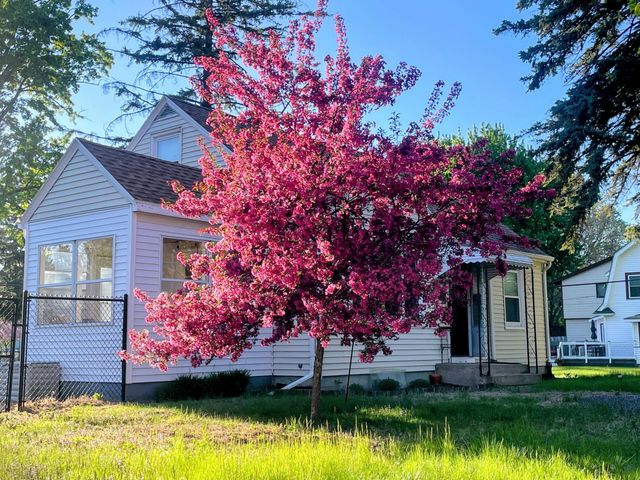 3857 Zane Avenue N, Robbinsdale, MN 55422