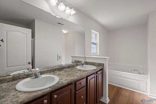 205 Shadow Court, Huntsville, AL 35824