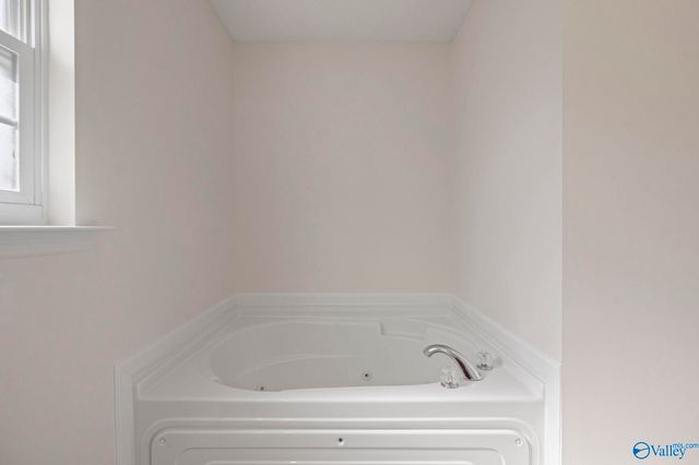 205 Shadow Court, Huntsville, AL 35824