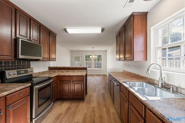 205 Shadow Court, Huntsville, AL 35824