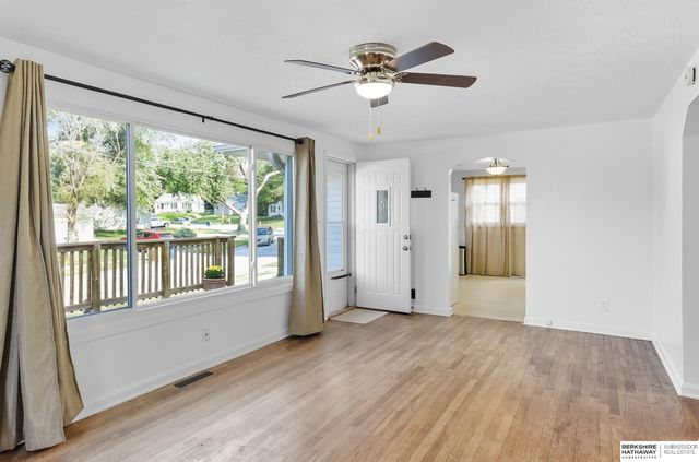 20 Martinview Road, Bellevue, NE 68005