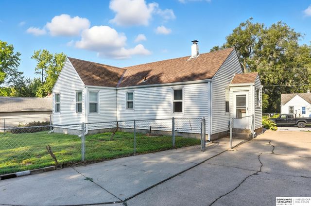 20 Martinview Road, Bellevue, NE 68005