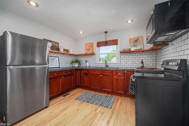 3820 Race ST, Portsmouth, VA 23707