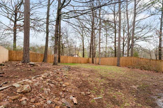 9 Pin Oak Loop, Maumelle, AR 72113