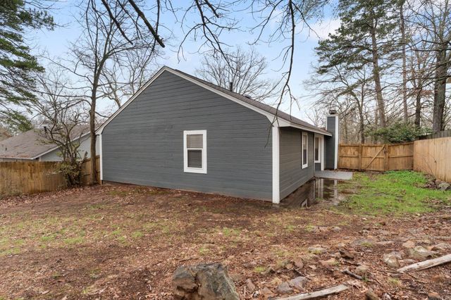 9 Pin Oak Loop, Maumelle, AR 72113