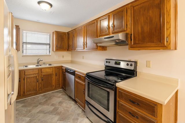 9 Pin Oak Loop, Maumelle, AR 72113