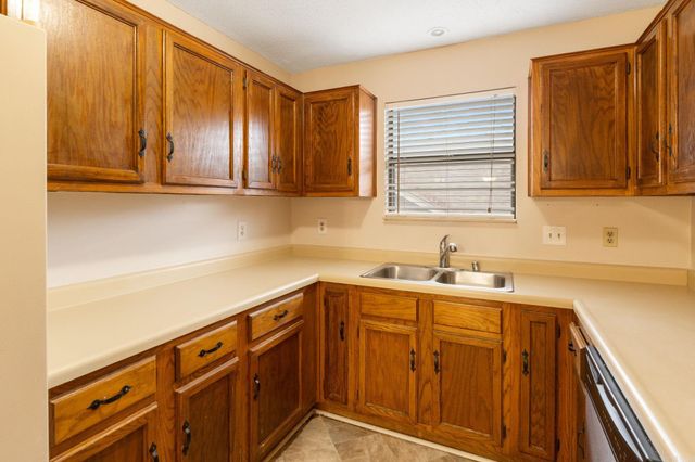 9 Pin Oak Loop, Maumelle, AR 72113