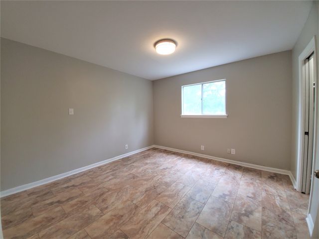 2115 Glenwood Lane 100, Denton, TX 76209