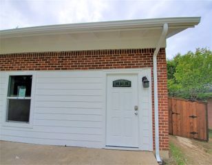 2115 Glenwood Lane 100, Denton, TX 76209