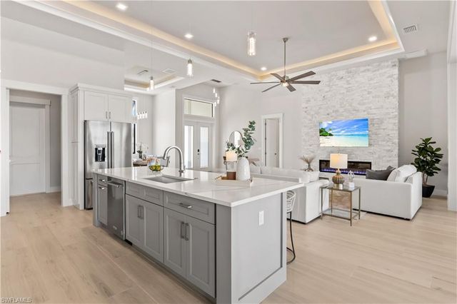 1512 NW 42nd AVE, Cape Coral, FL 33993