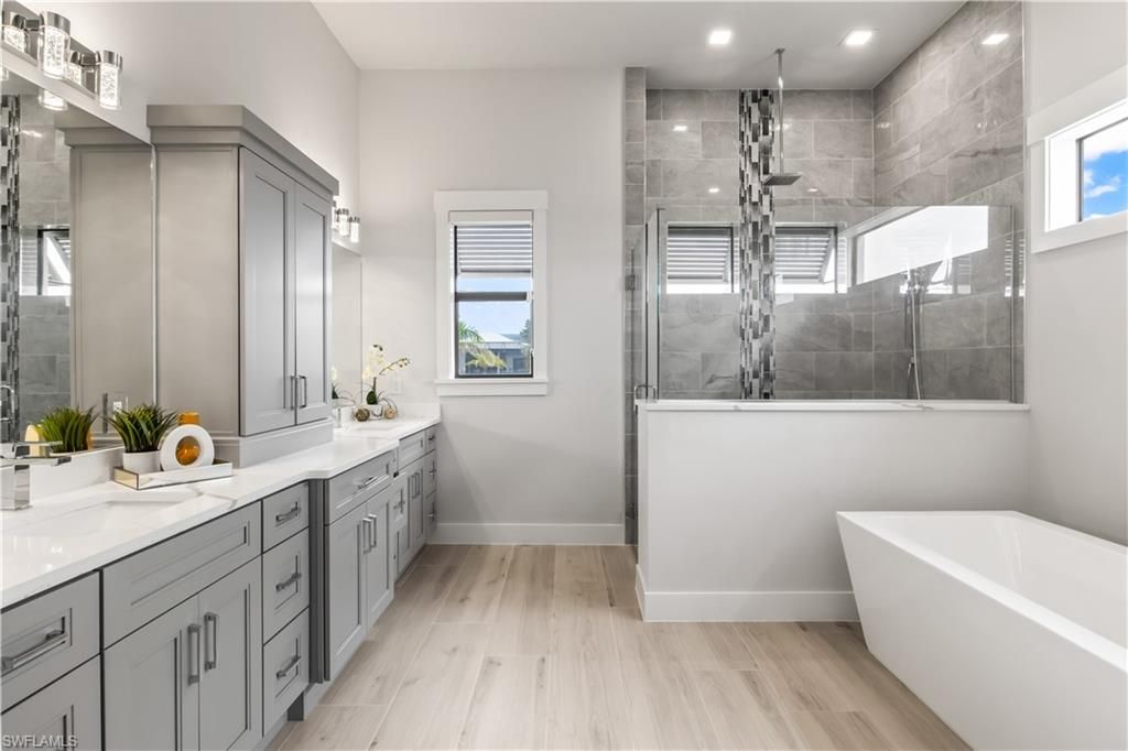 Image 25 of property listing at 1512 NW 42nd AVE, Cape Coral, FL 33993