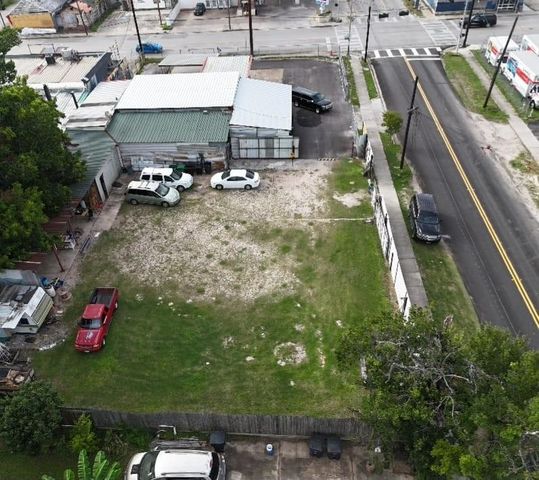 1020 Hogan, Houston, TX 77009