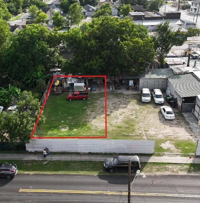 1020 Hogan, Houston, TX 77009