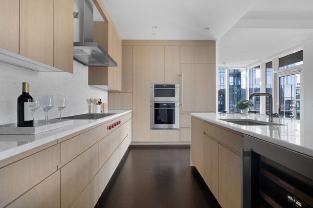 150 Seaport Blvd 20B, Boston, MA 02210