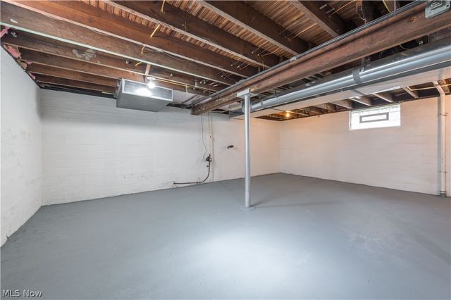 8012 Spring Garden Road, Parma, OH 44129
