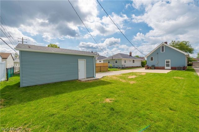 8012 Spring Garden Road, Parma, OH 44129