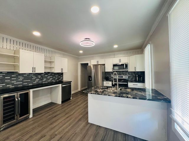 314 E Woodrow Avenue, Columbus, OH 43207