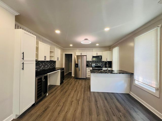 314 E Woodrow Avenue, Columbus, OH 43207