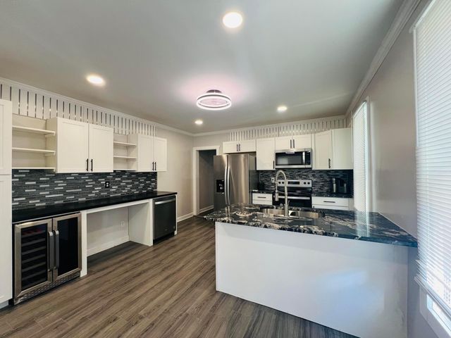 314 E Woodrow Avenue, Columbus, OH 43207