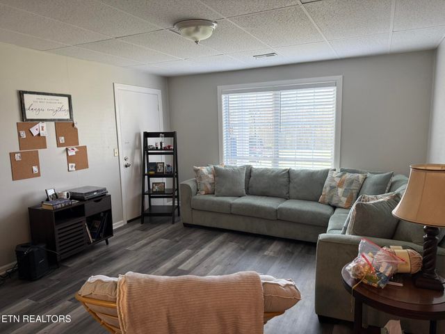 1688 Old Highway 95, Lenoir City, TN 37771